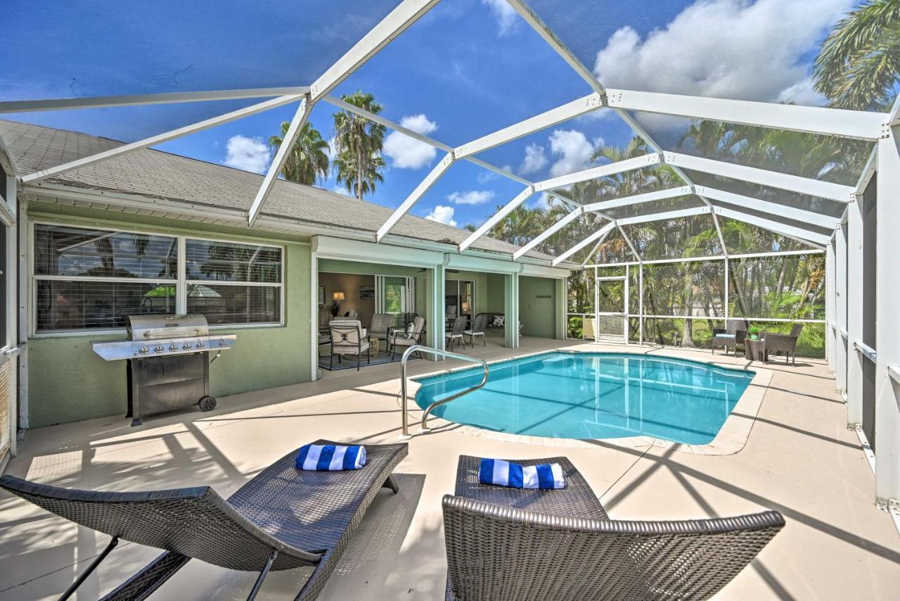 Pet-Friendly Escape With Dock And Kayaks In Cape Coral Villa Екстериор снимка